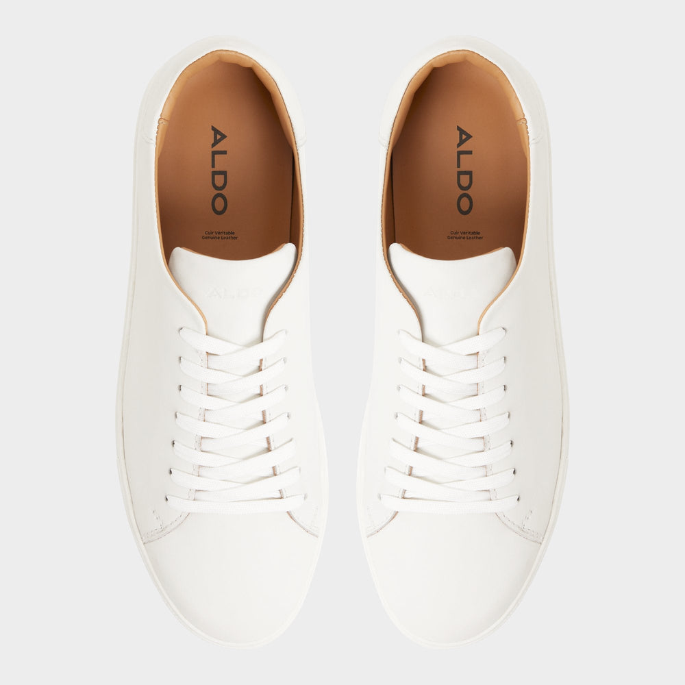 Fonzo in White - Low top sneaker