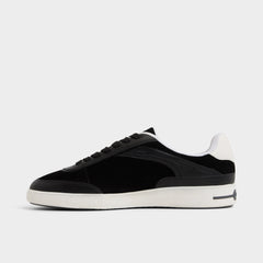 Cup sole Cypress in Black - Low top sneaker