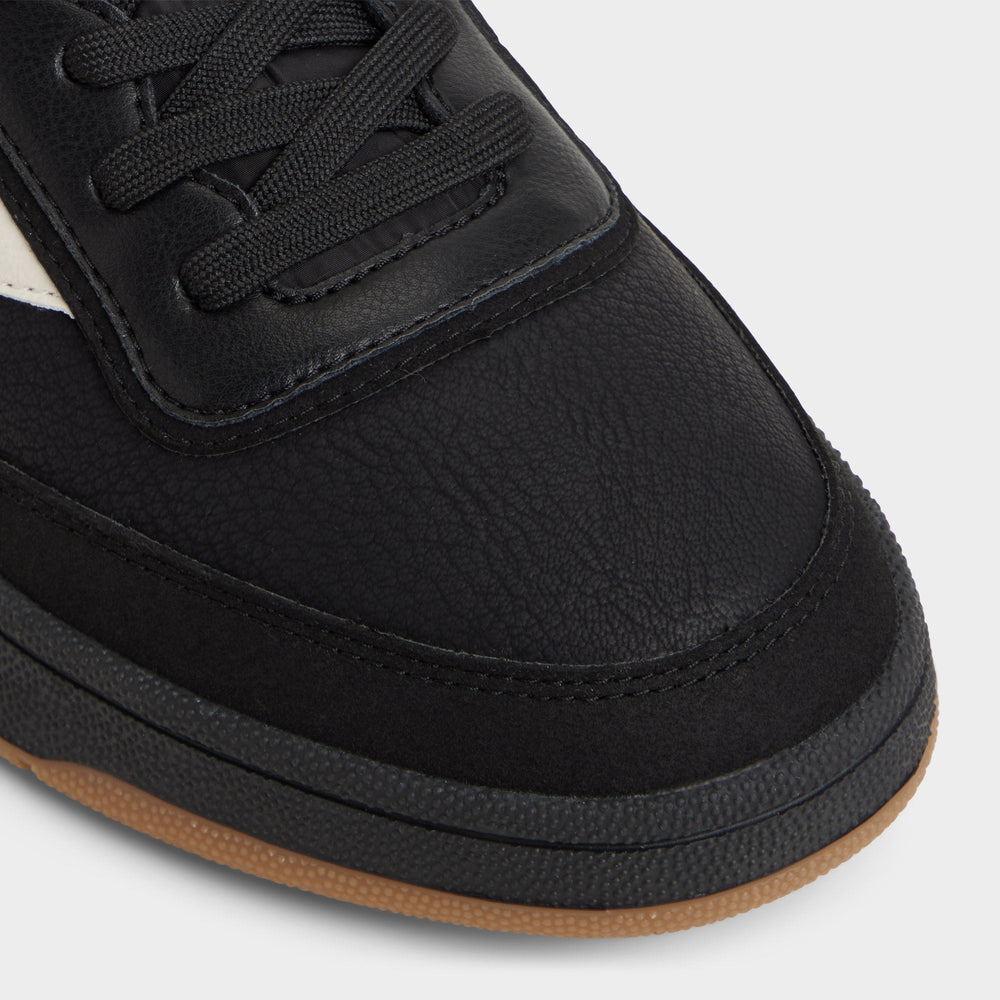 Ashwin in Black - Low top sneaker Cup sole