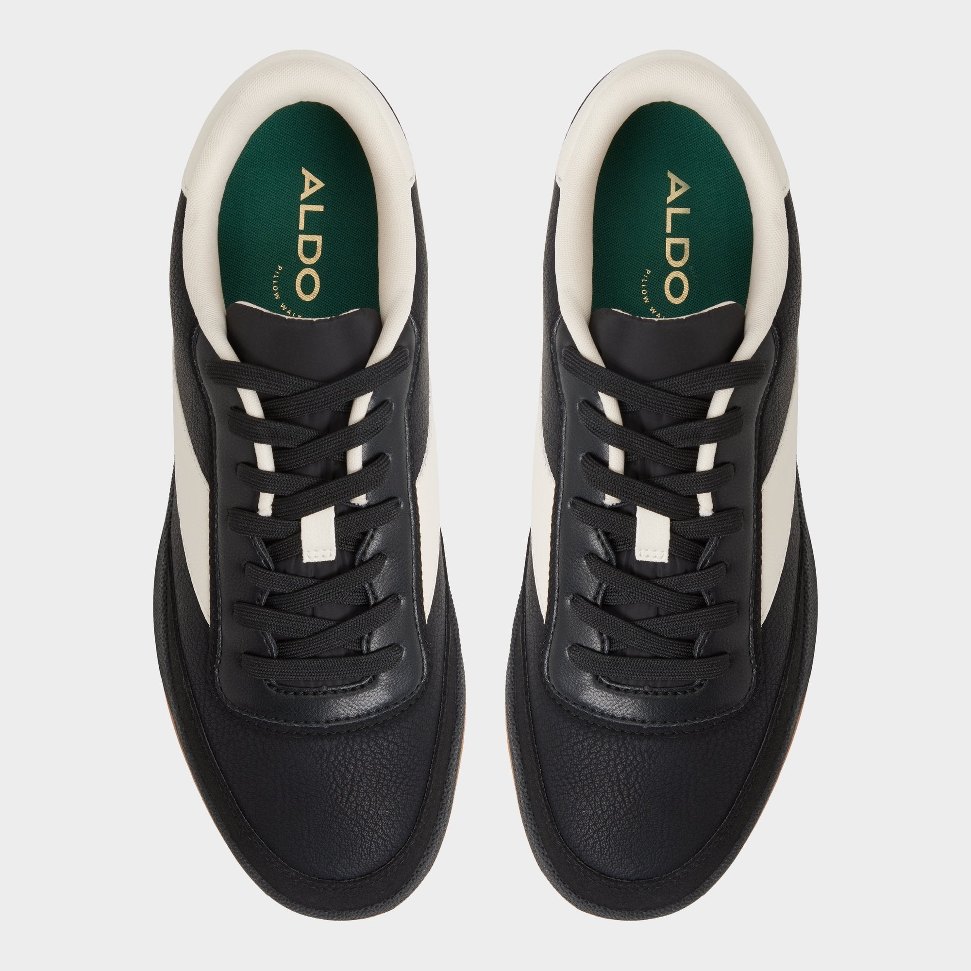 Ashwin in Black - Low top sneaker Cup sole