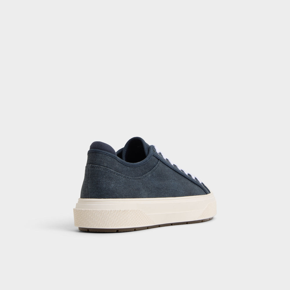 Colin in Navy - Low top sneaker Cup sole