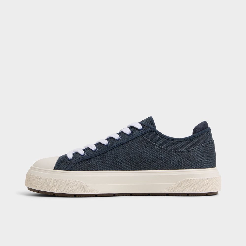 Colin in Navy - Low top sneaker Cup sole