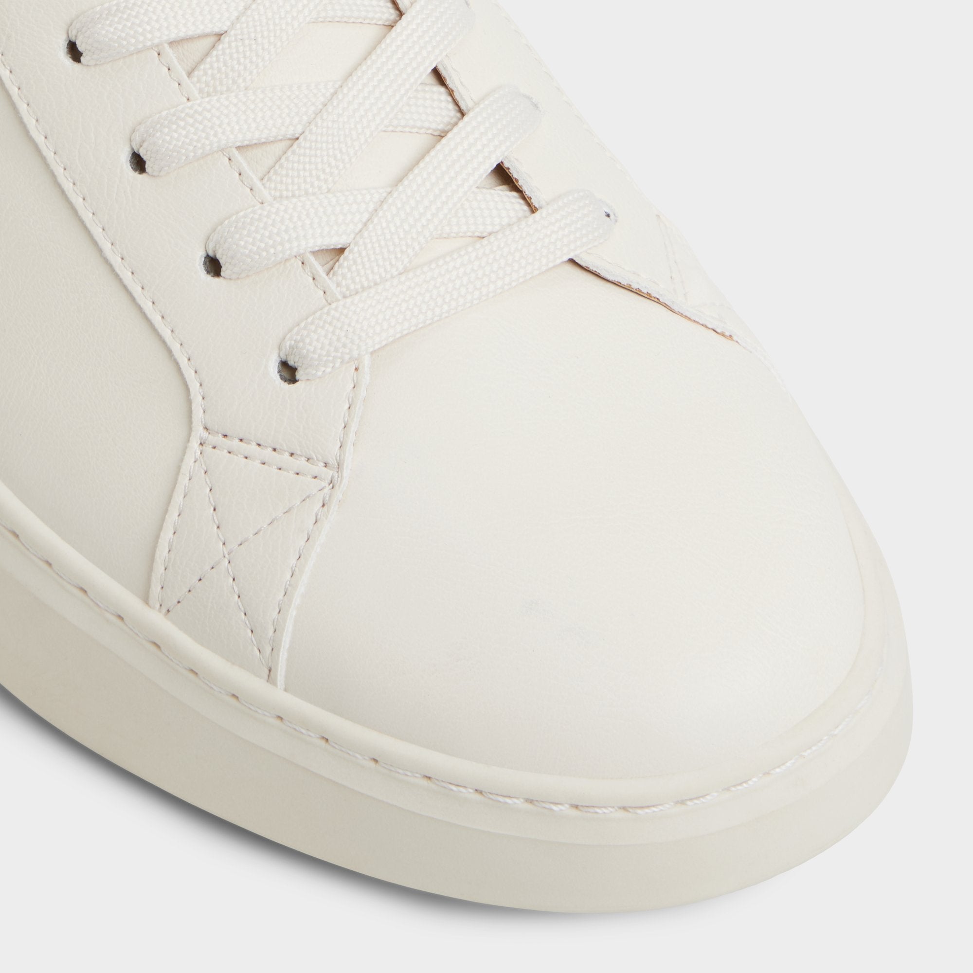 Toddy in Bone - Low top sneaker