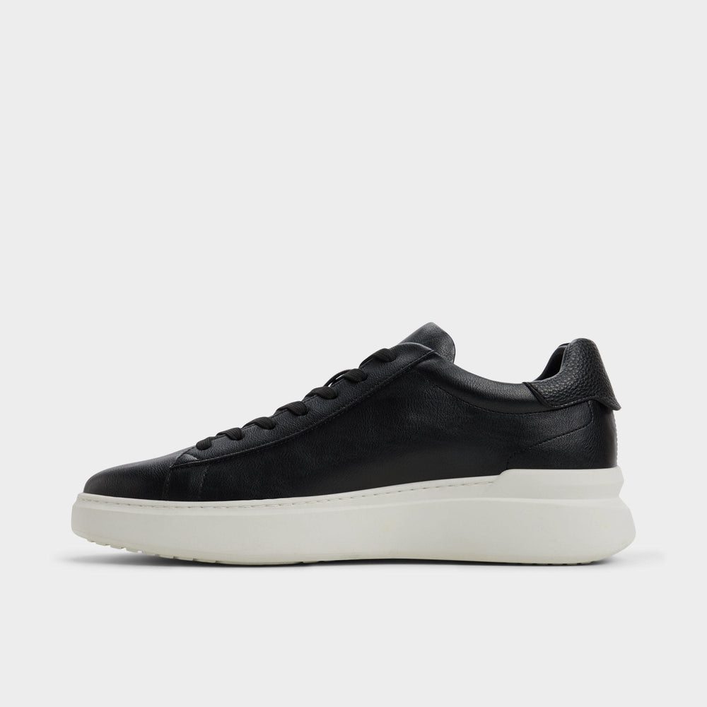 Paxon in Black 14135031 - Low top sneaker