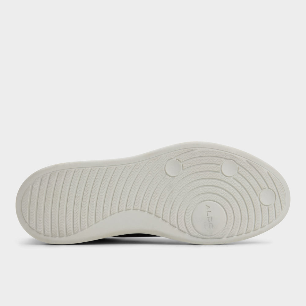 Paxon in Black 14135031 - Low top sneaker