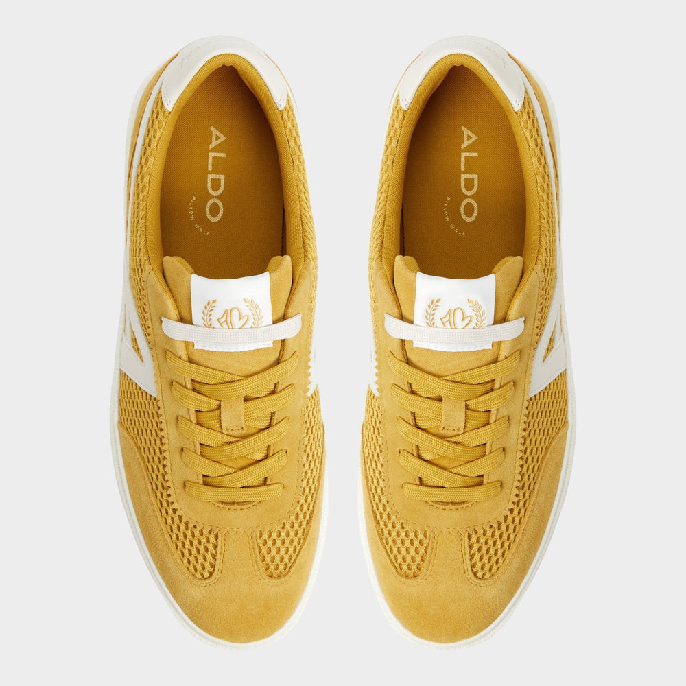 Clubtrainer Medium Yellow Men's Low top - Low top sneaker Cup sole