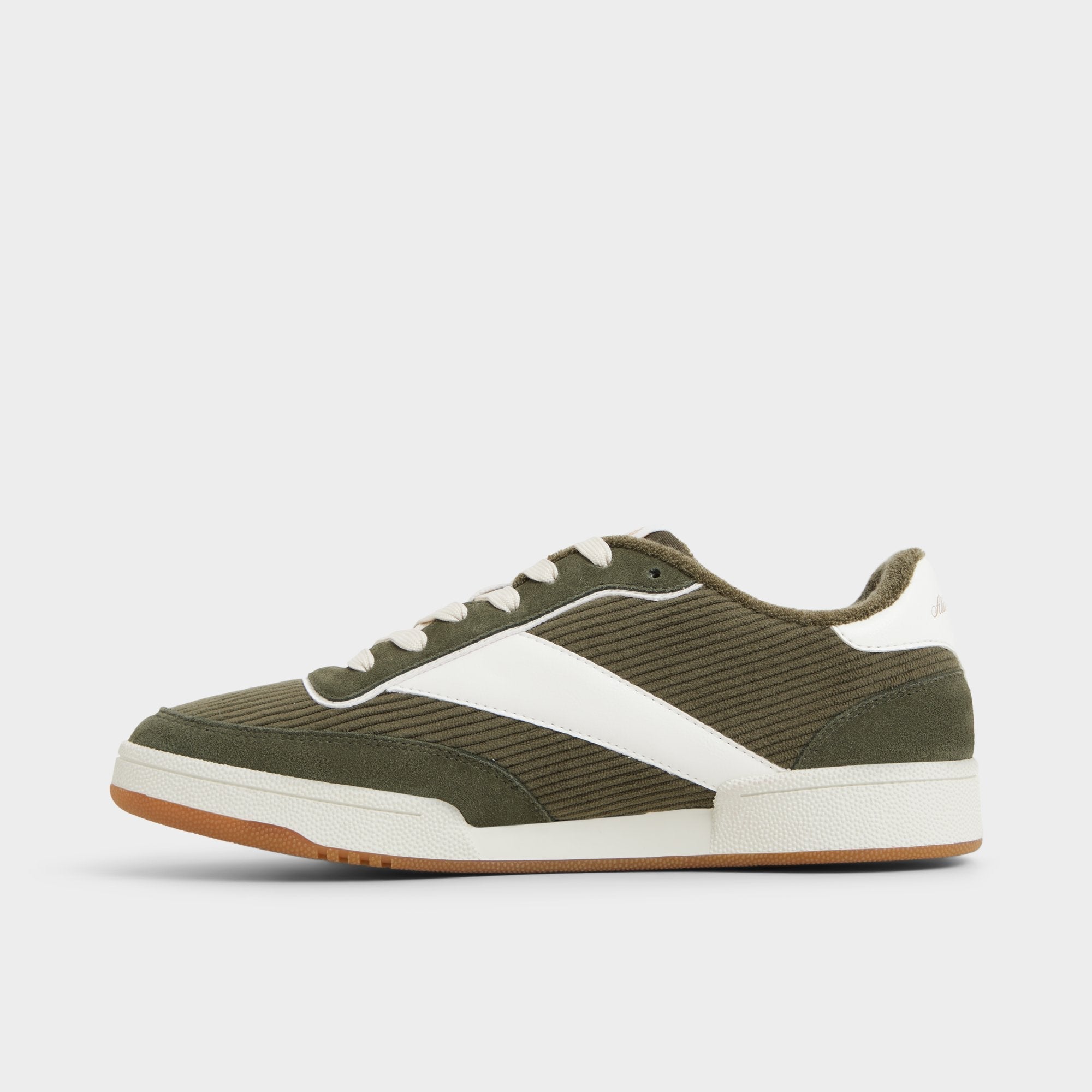Cup sole Ashwin in Olive - Low top sneaker
