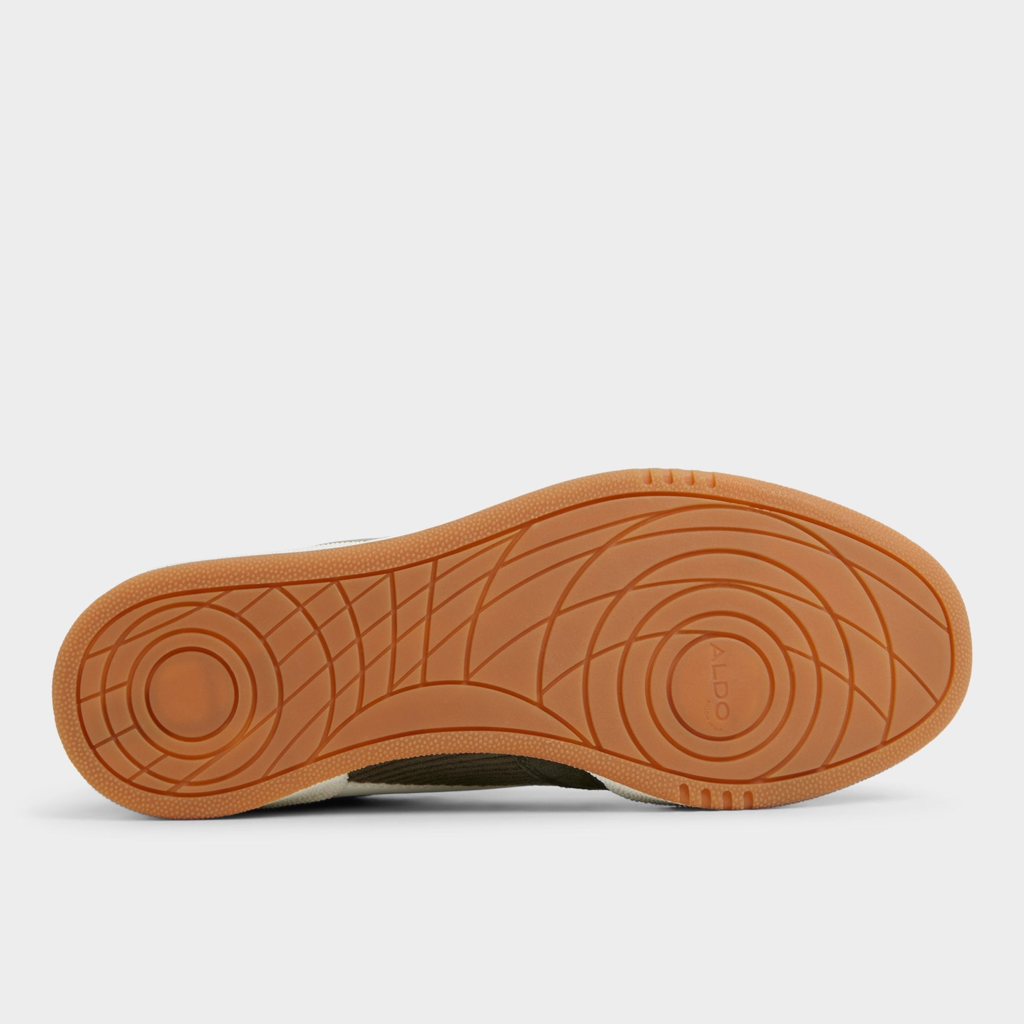 Cup sole Ashwin in Olive - Low top sneaker