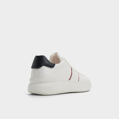 Paxon in White - Low top sneaker
