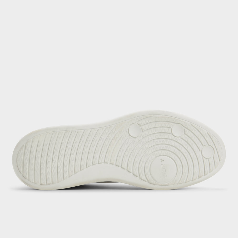 Paxon in White - Low top sneaker