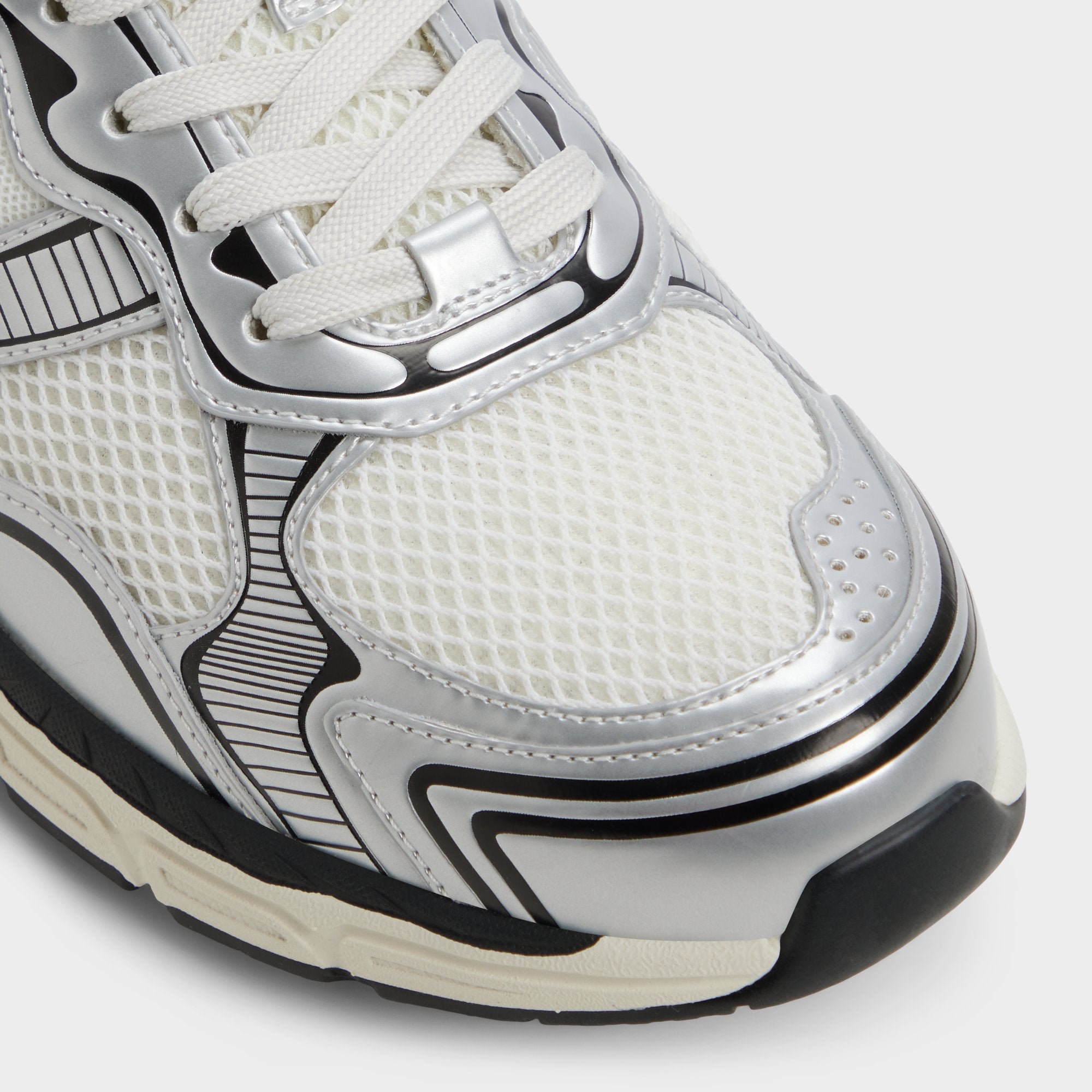 Blade in White - Low top sneaker Jogger sole