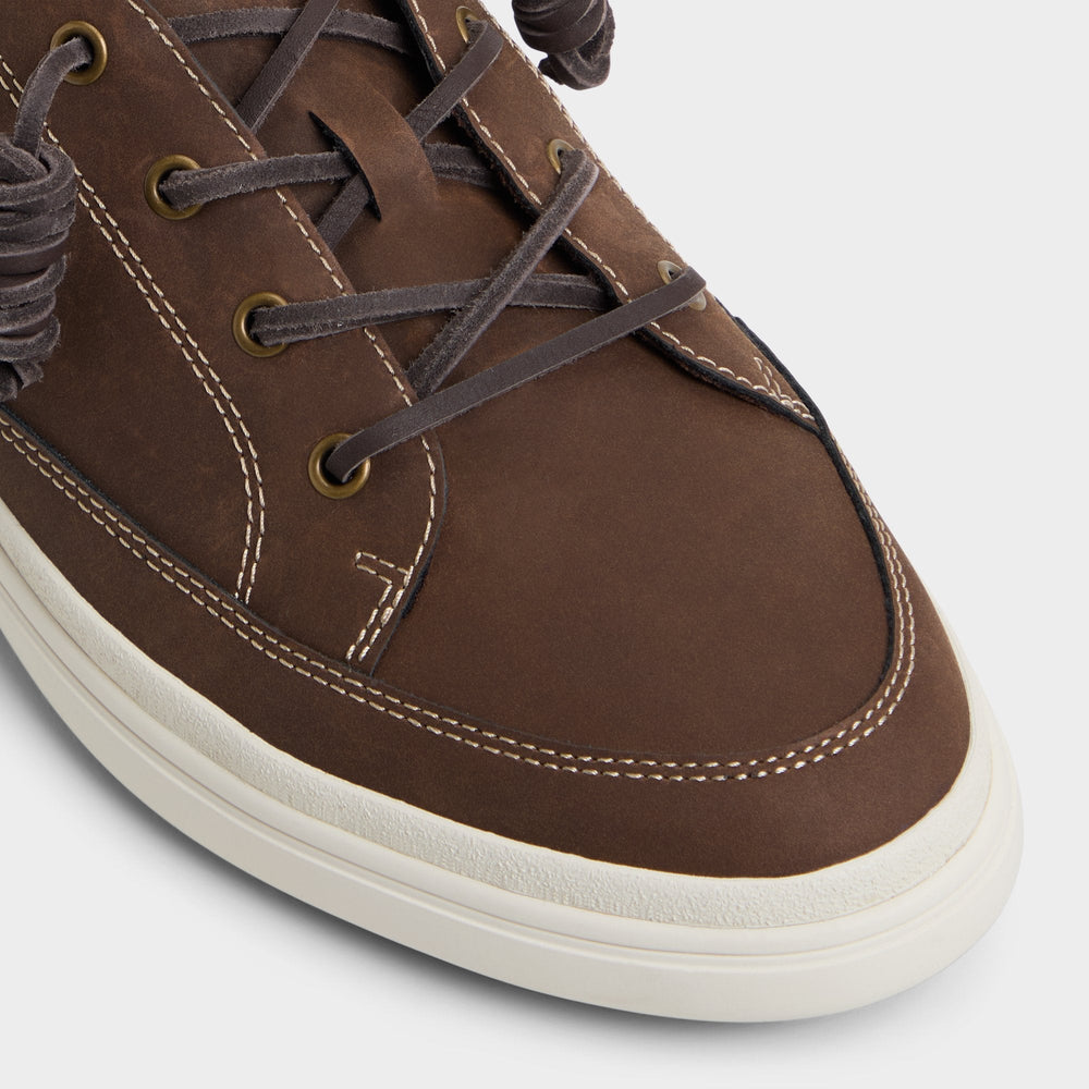 Cup sole Tristin in Brown - Low top sneaker