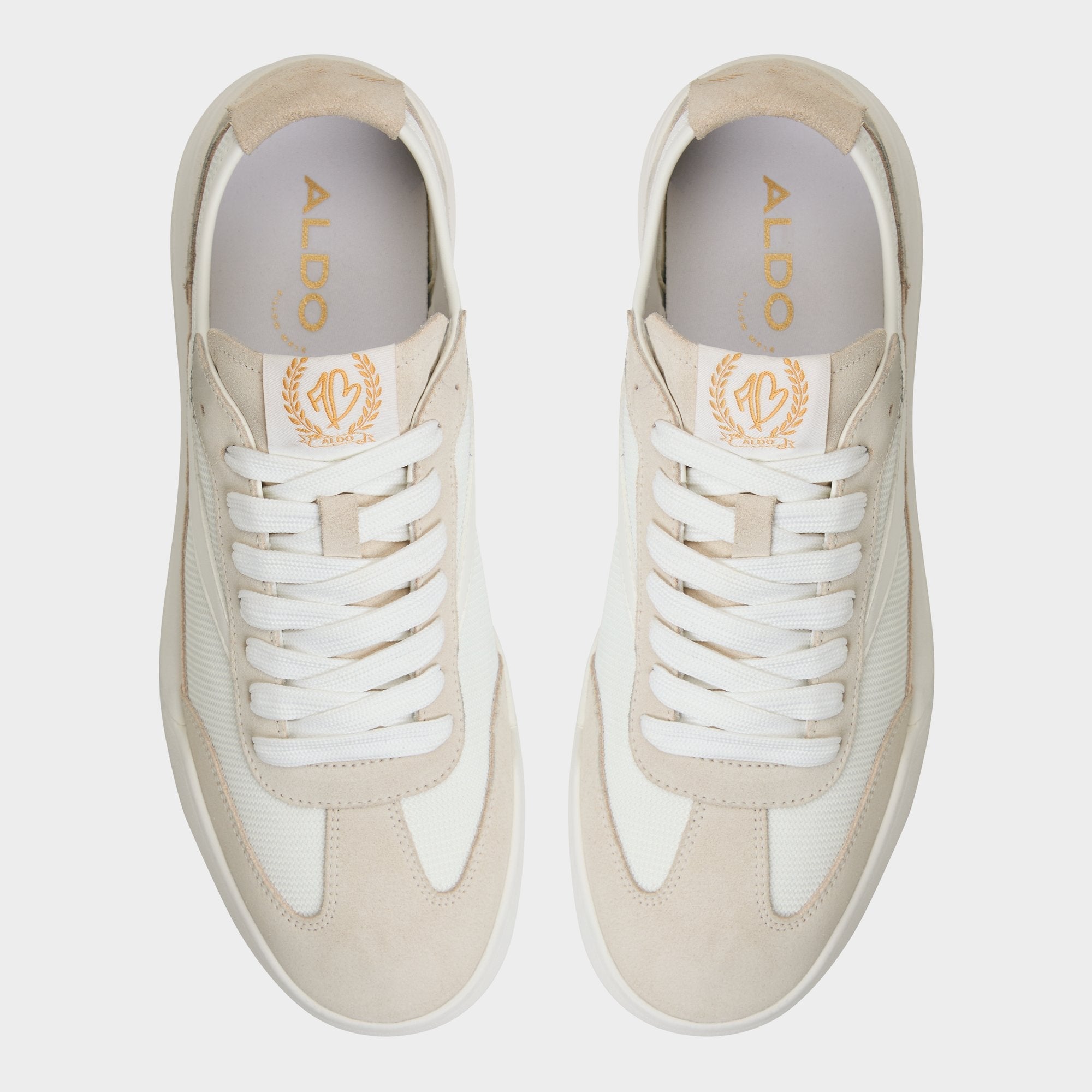 Clubmtl White Men's Low top - Low top sneaker