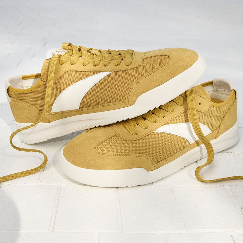 Clubmtl Medium Yellow Men's Low top - Low top sneaker