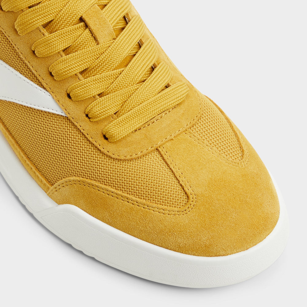 Clubmtl Medium Yellow Men's Low top - Low top sneaker
