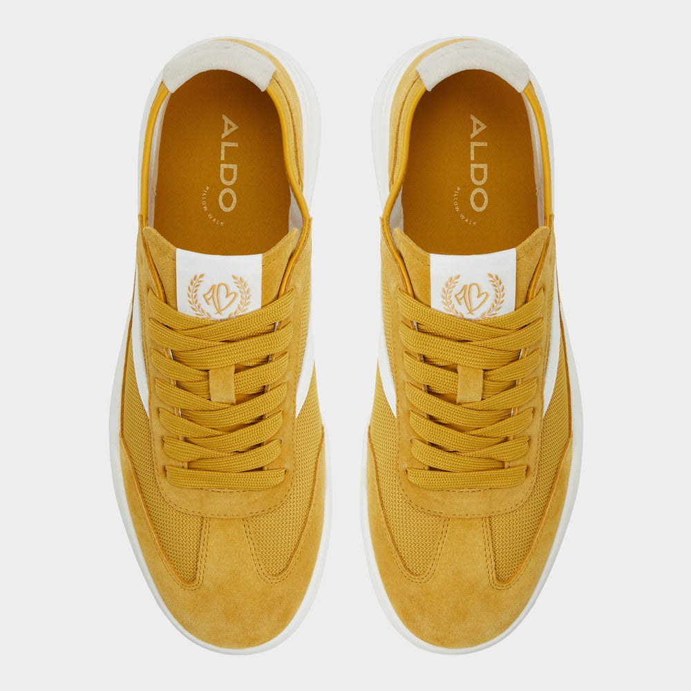Clubmtl Medium Yellow Men's Low top - Low top sneaker