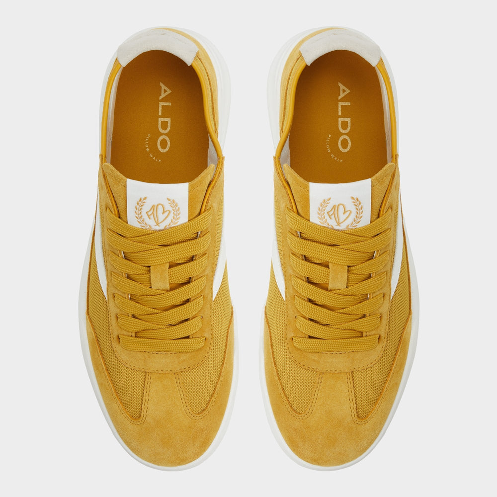 Clubmtl Medium Yellow Men's Low top - Low top sneaker