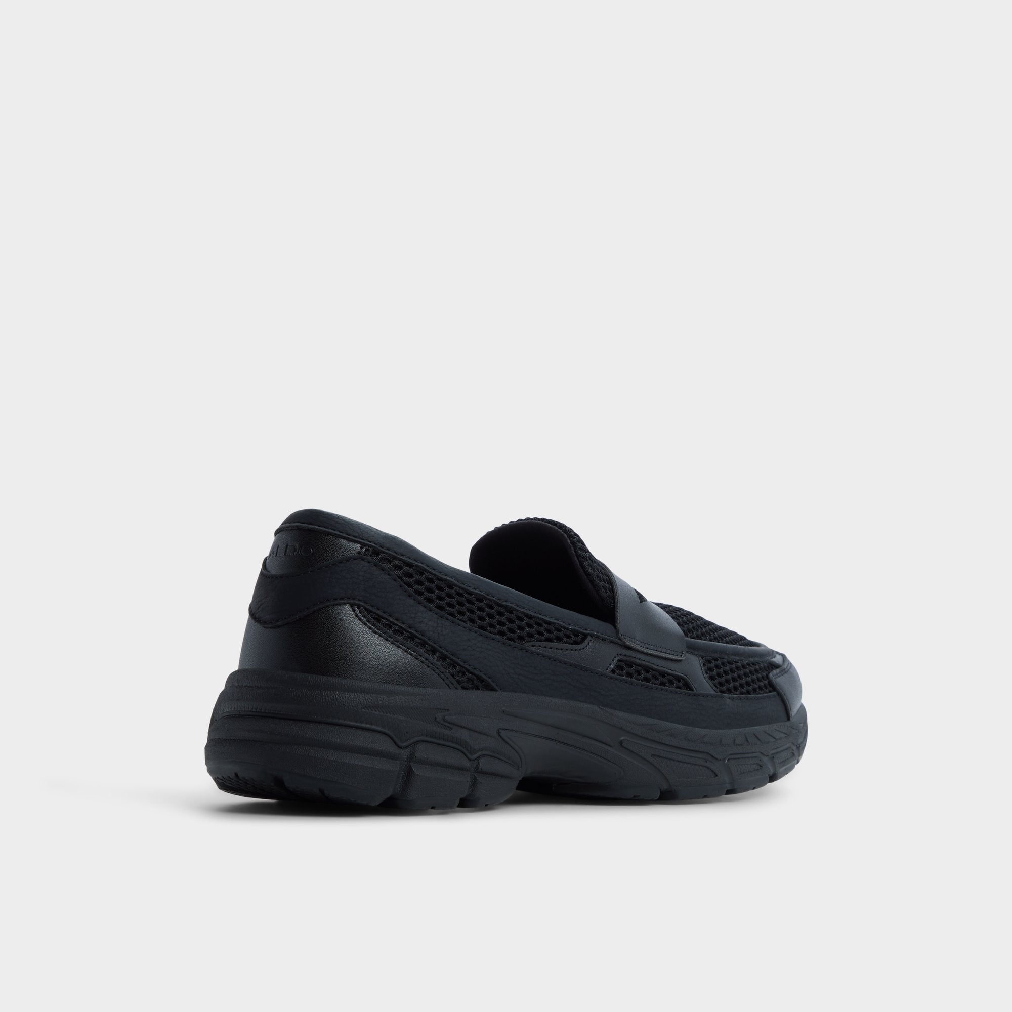 Loafersnkr in Black - Slip-on sneaker Jogger sole