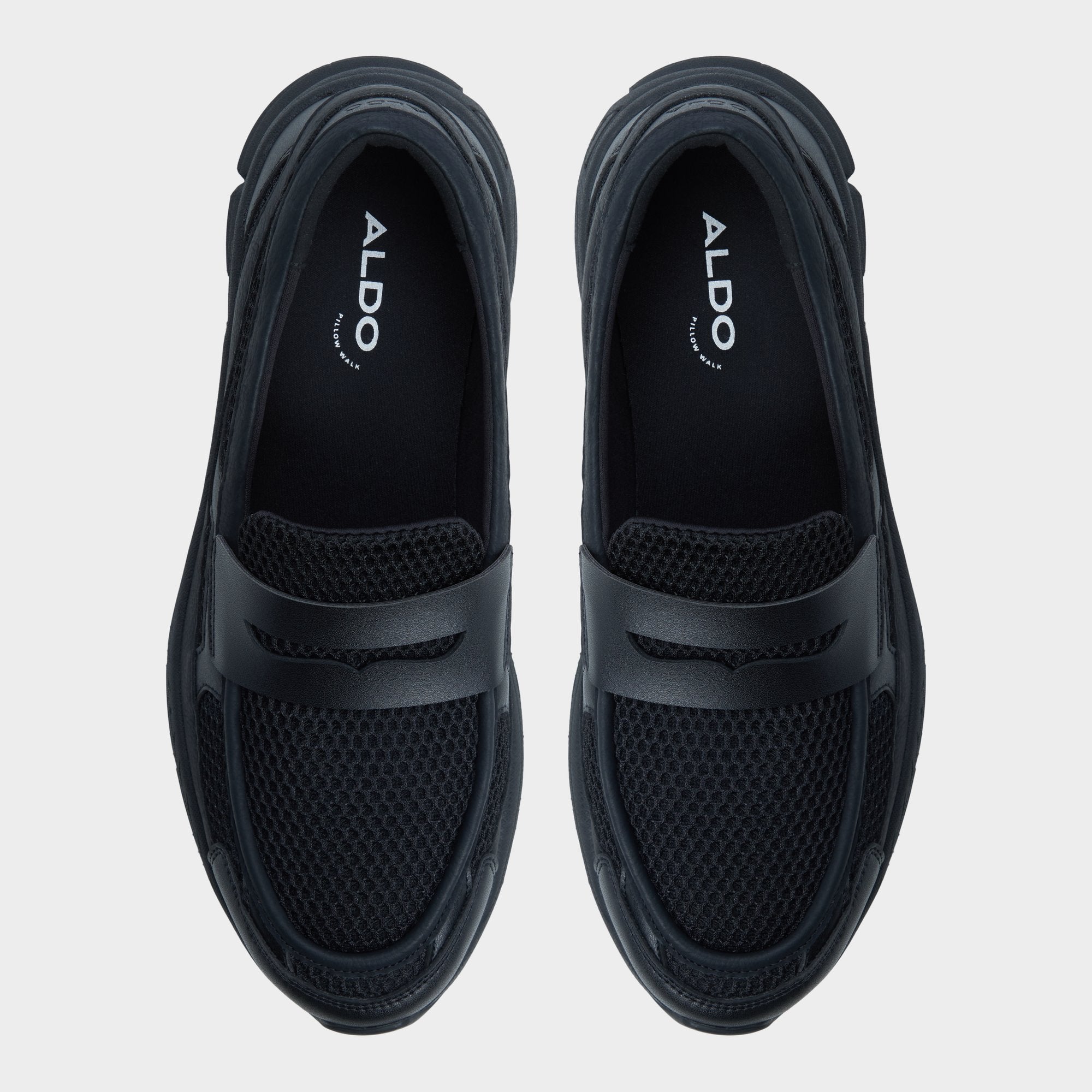 Loafersnkr in Black - Slip-on sneaker Jogger sole
