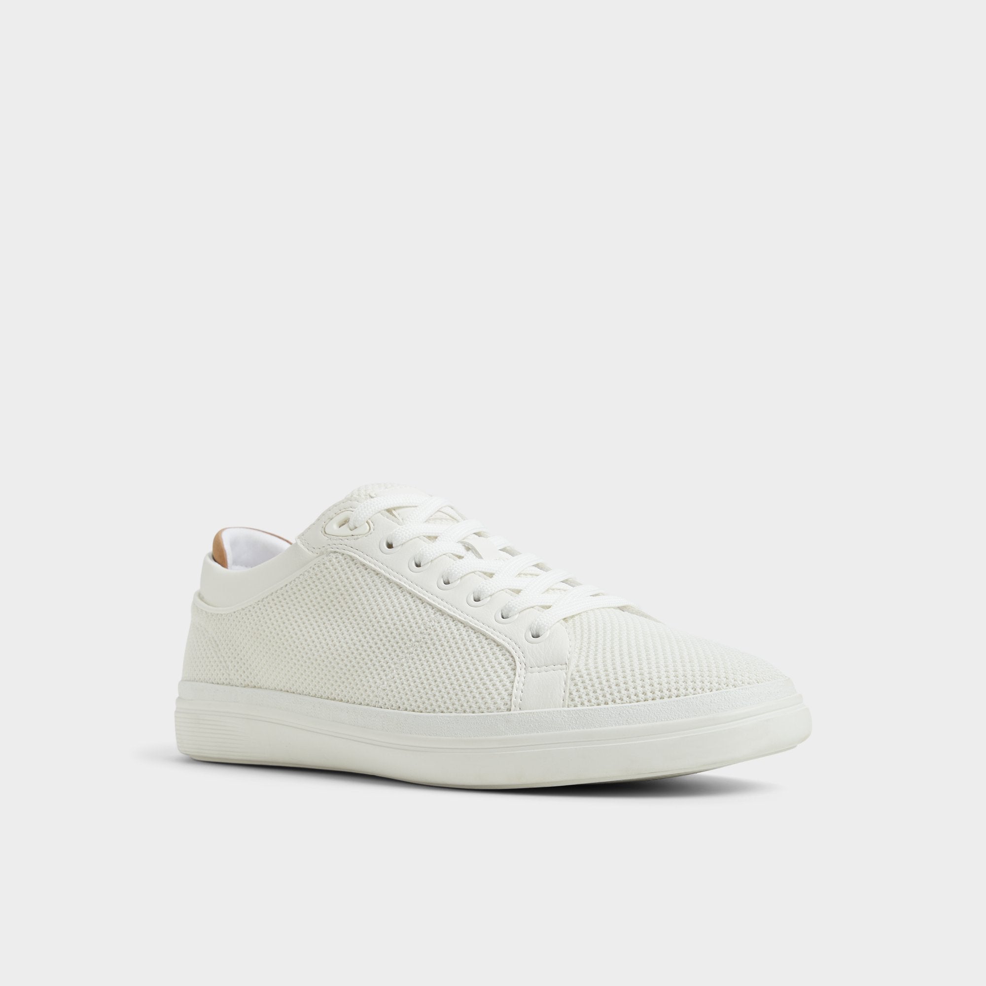 Finespec White Men's Low top - Low top sneaker