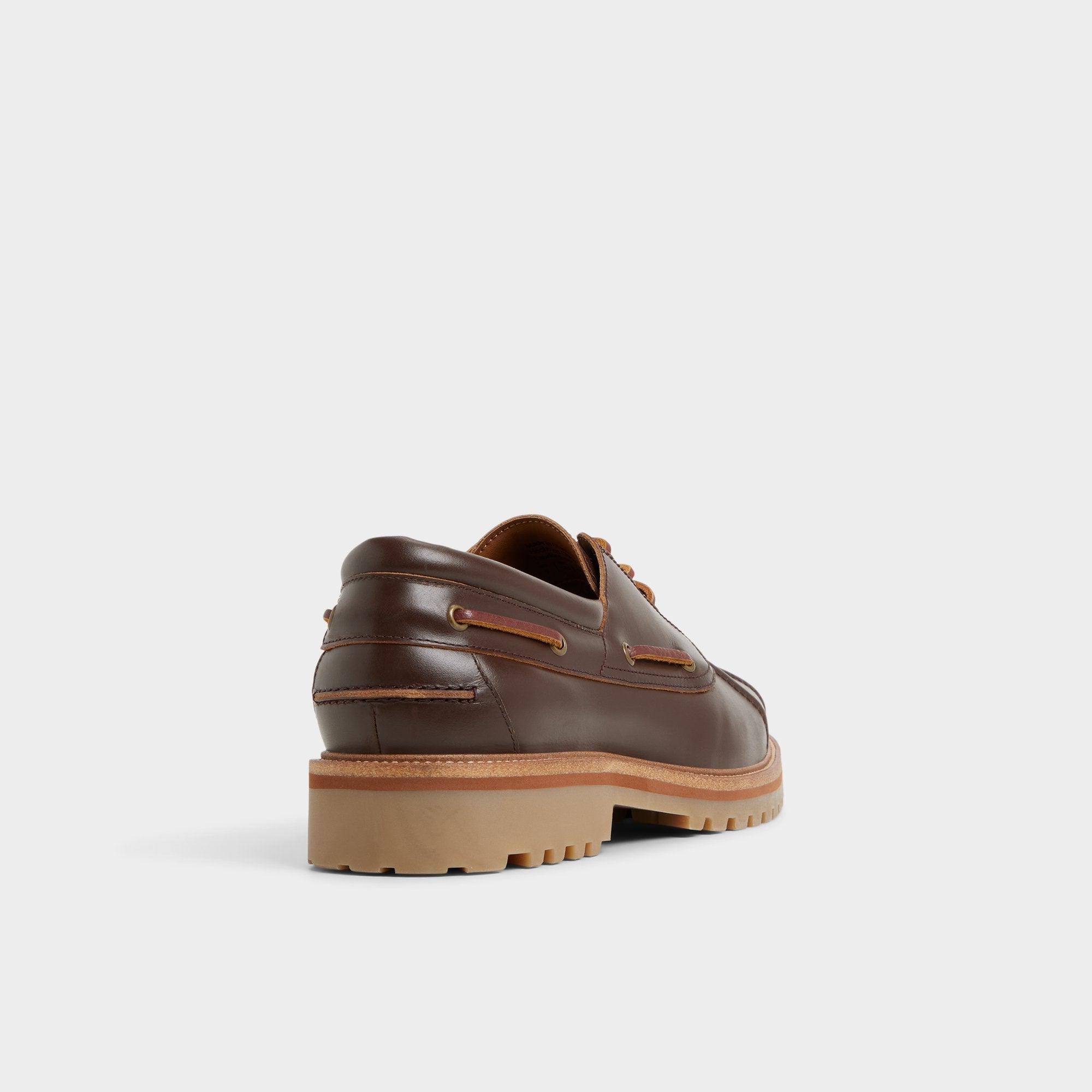 Lug sole Finn in Medium Brown - Boat shoe