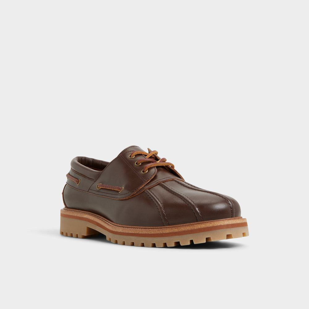 Lug sole Finn in Medium Brown - Boat shoe