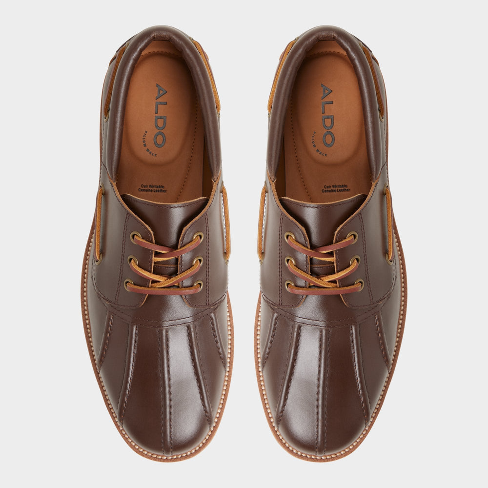 Lug sole Finn in Medium Brown - Boat shoe