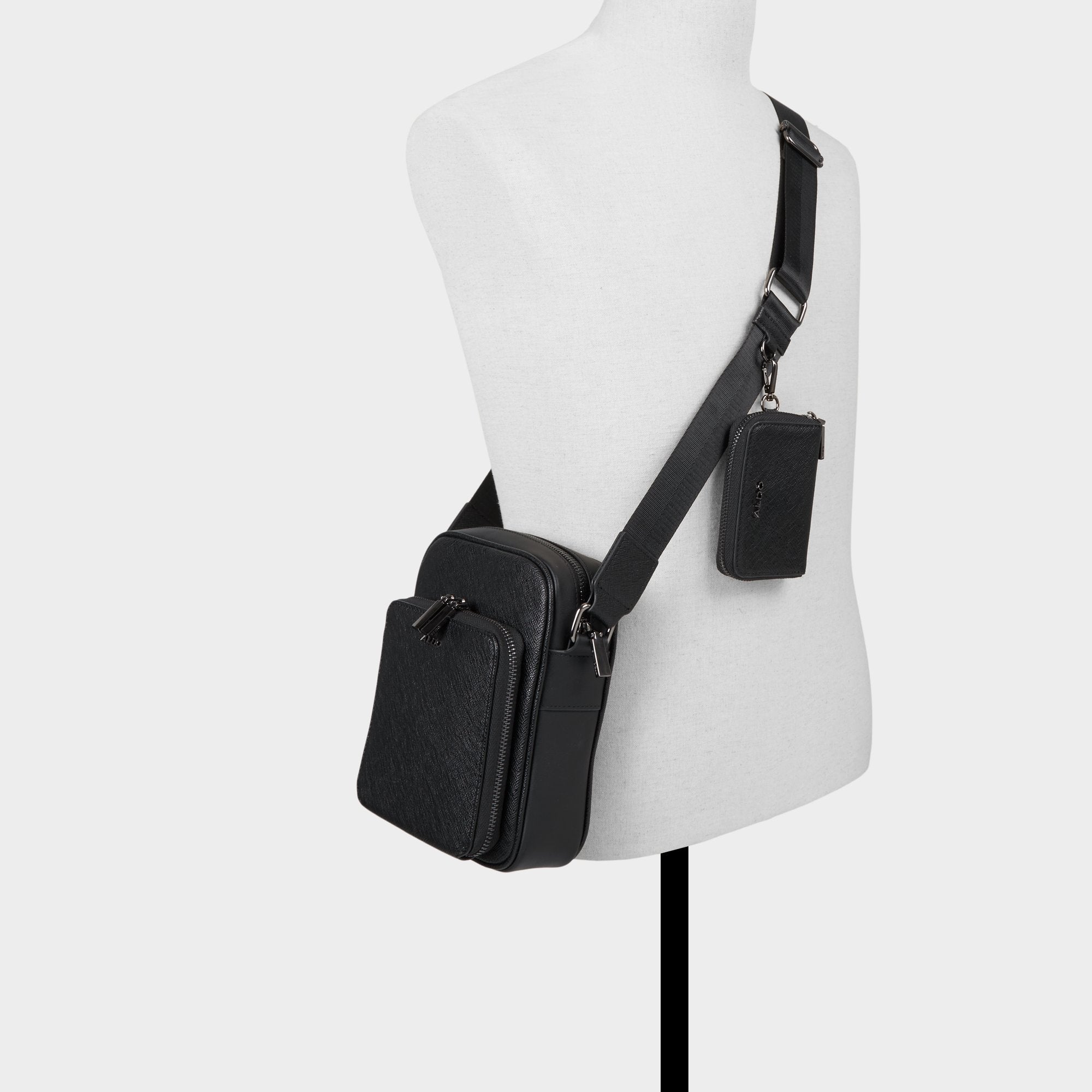 Maximiliann in Other Black - Crossbody bag