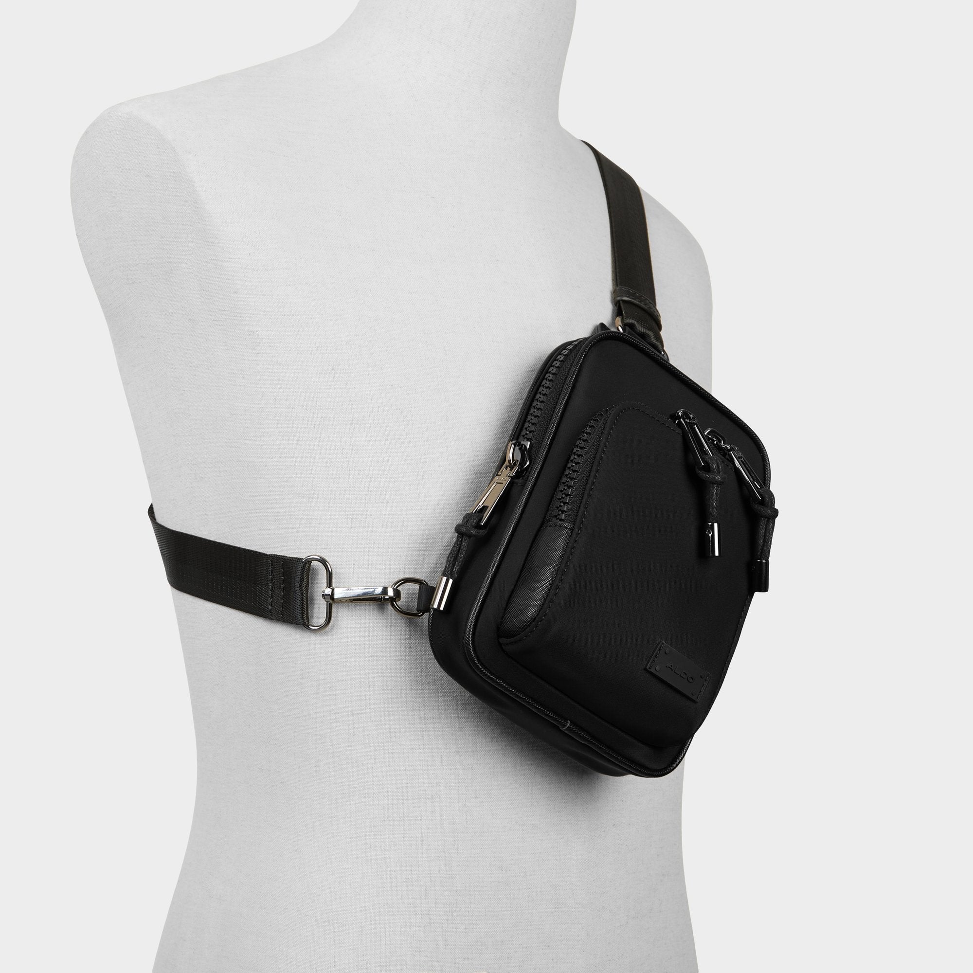Koichh in Black Black - Crossbody bag