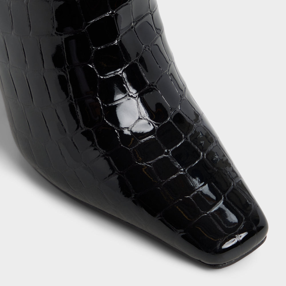 Block heel Vivienna in Black - Knee-high boot