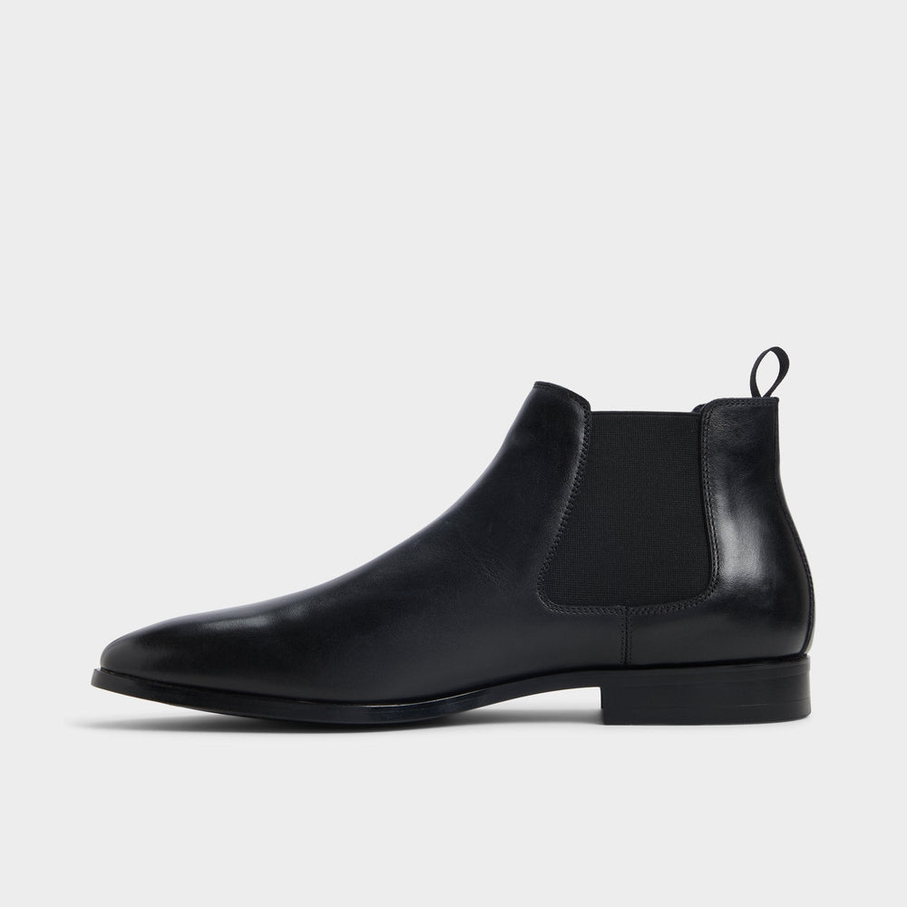 Sosa in Black - Chelsea boot