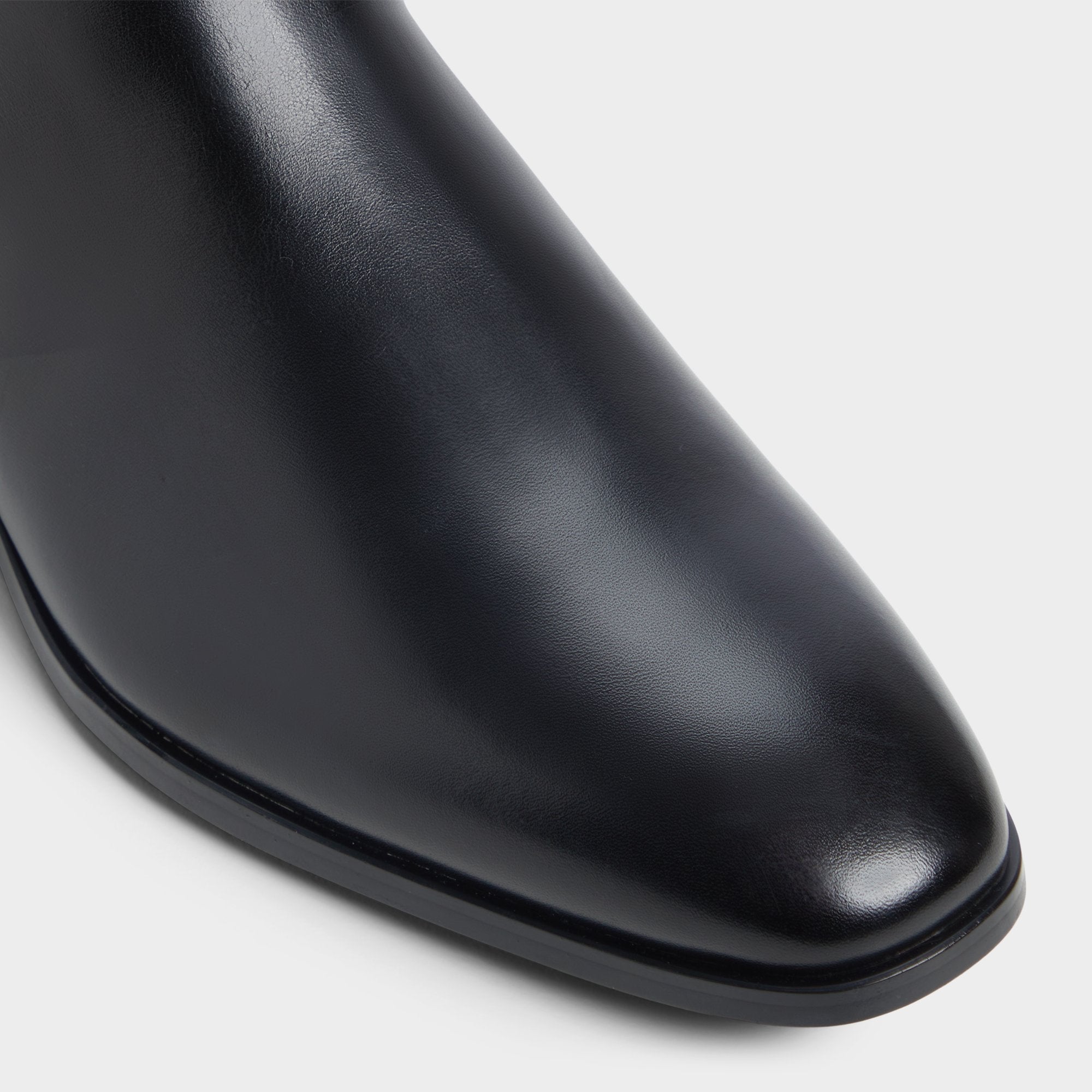 Sosa in Black - Chelsea boot
