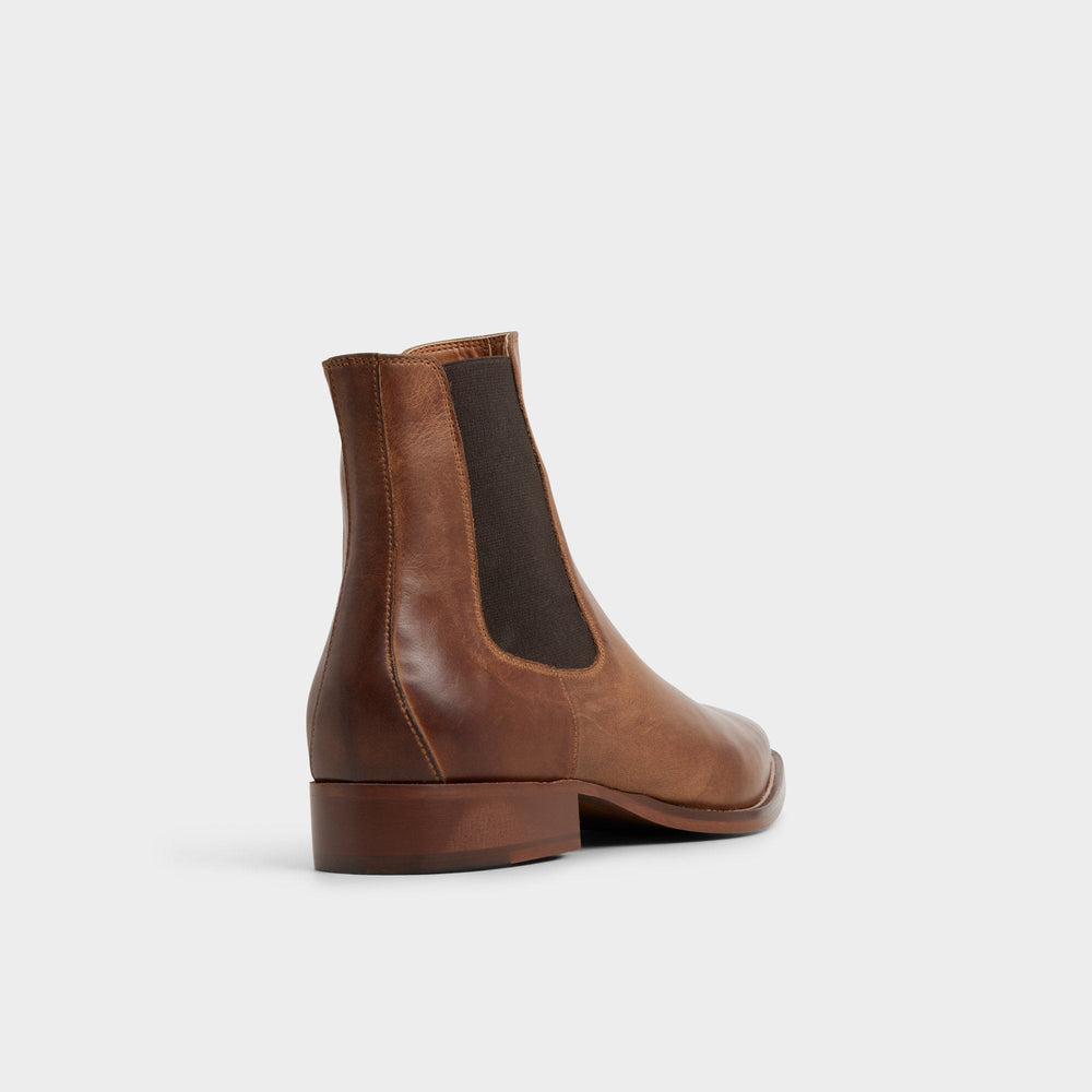 Dax in Cognac - Chelsea boot