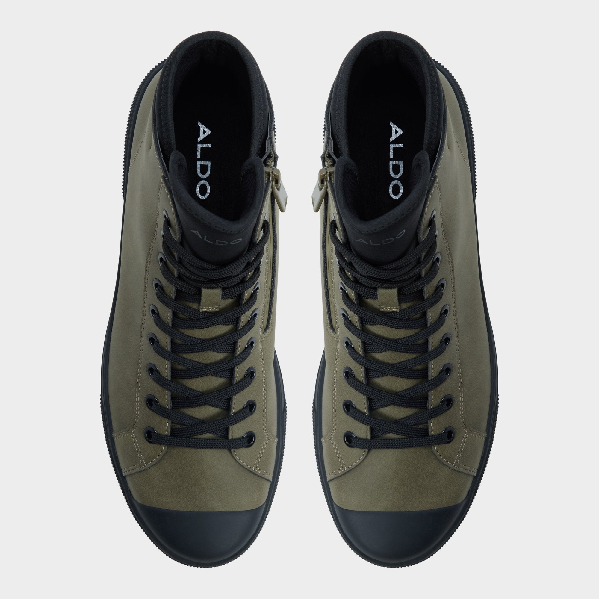 Esttanqueiro in Olive - Lace-up boot Cup sole