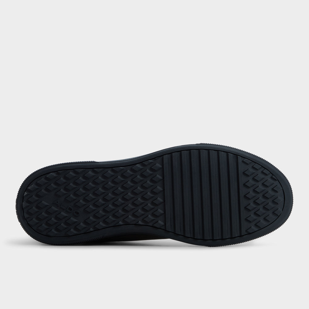 Esttanqueiro in Olive - Lace-up boot Cup sole